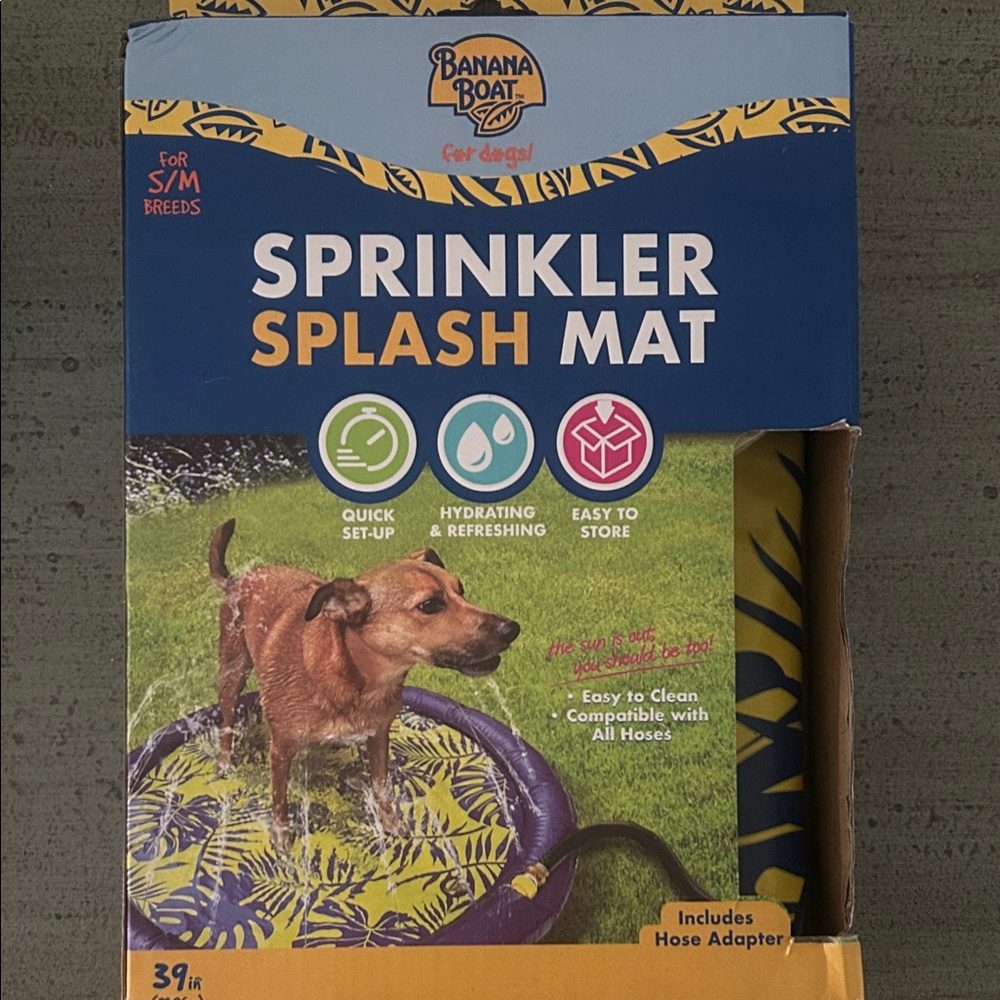Banana Boat Sprinkler Splash Mat for Dogs. NEW